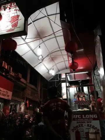 Bánh Mì Đức Long Kebab: Trải Nghiệm Ẩm Thực Fusion Độc Đáo Tại Hà Nội