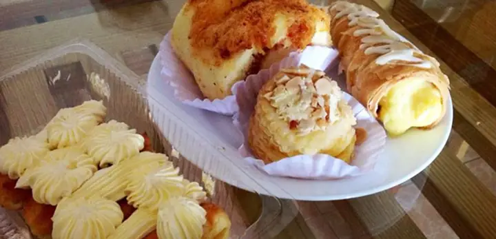 Bánh Ngọt Hongkong Hàng Lược Là Gì? Tổng Từ Nguồn Gốc Đến Cách Thưởng Thức
