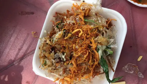 Review Bánh Tráng Chấm Chị Hai: Quán Ăn Vặt Quận 4 Có Thực Sự Ngon?