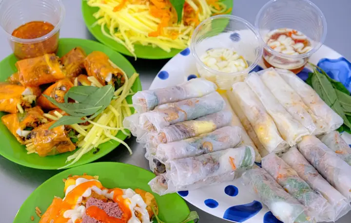Bánh Tráng Cuốn Trộn Dì Hồng: Đánh Giá Chi Tiết Và Trải Nghiệm Thực Tế