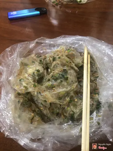 Review Quán Trái Xoài: Bánh Tráng Dẻo Mỡ Hành Đường 3/2 Có Đáng Thử?
