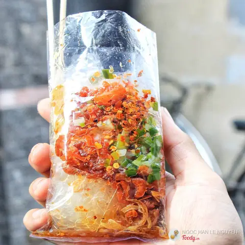 Bánh Tráng Tôm Cô Loan: Huyền Thoại Ẩm Thực Đường Phố Sài Gòn