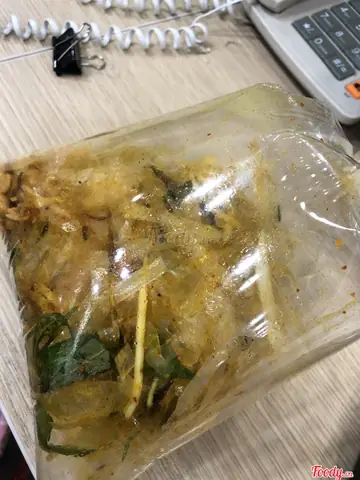 Bánh Tráng Trộn Thanh Trúc: Hương Vị Đặc Trưng Của Ẩm Thực Đường Phố Sài Gòn Bánh Tráng Trộn Thanh Trúc: Hương Vị Đặc Trưng Của Ẩm Thực Đường Phố Sài Gòn