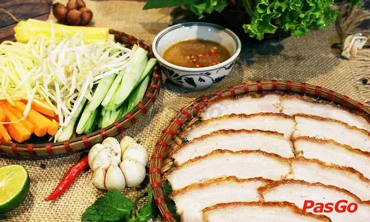 Bánh Tráng Trộn Yết Kiêu Là Gì? Công Thức Và Nơi Thưởng Thức Nổi Tiếng