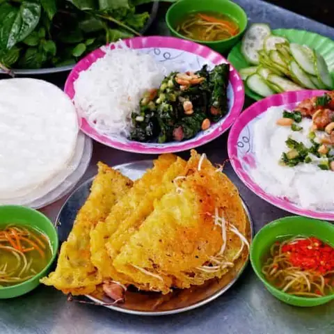 Bánh Xèo Miền Trung: Nguồn Gốc, Công Thức Và Các Biến Thể Mới Nhất Bánh Xèo Miền Trung: Nguồn Gốc, Công Thức Và Các Biến Thể Mới Nhất