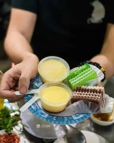 Bò Lá Lốt Đường Ray: Địa Chỉ Ăn Ngon Gần 20 Năm Ở Sài Gòn