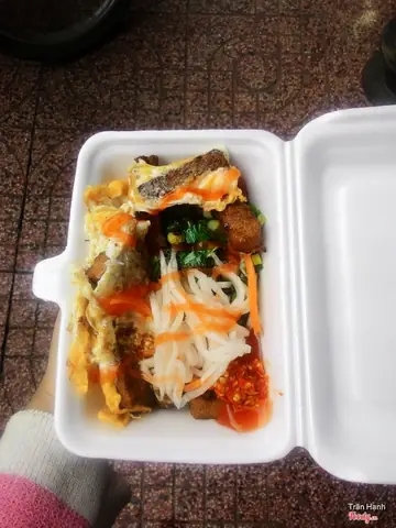 Bột Chiên Lý Nam Đế: Món Ăn Vặt Truyền Thống Và Review Quán Nổi Tiếng