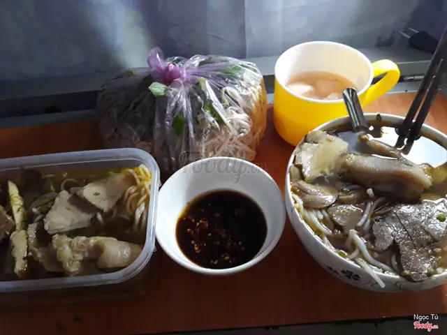 Review Bún Bò Huế Vĩ Dạ Cần Thơ: Chất Lượng Và Trải Nghiệm Thực Tế