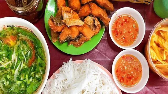 Bún Cá Chấm An Viên: Review Chi Tiết Quán Ăn Triệu Việt Vương Bún Cá Chấm An Viên: Review Chi Tiết Quán Ăn Triệu Việt Vương