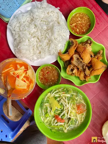 Review Quán Bún Cá Chấm Gốc Đa: Trải Nghiệm Hương Vị Đặc Trưng Hà Nội Review Quán Bún Cá Chấm Gốc Đa: Trải Nghiệm Hương Vị Đặc Trưng Hà Nội