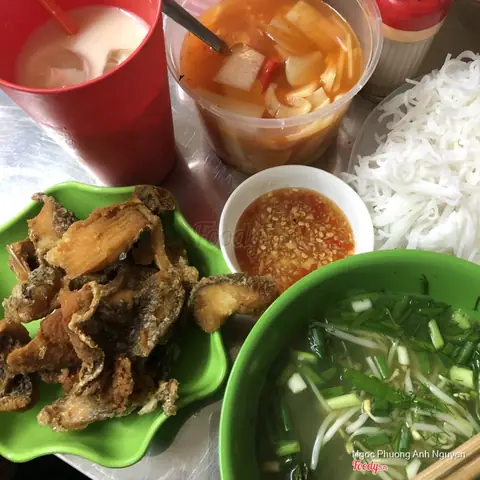 Review Quán Bún Cá Chấm Gốc Đa: Trải Nghiệm Hương Vị Đặc Trưng Hà Nội Review Quán Bún Cá Chấm Gốc Đa: Trải Nghiệm Hương Vị Đặc Trưng Hà Nội