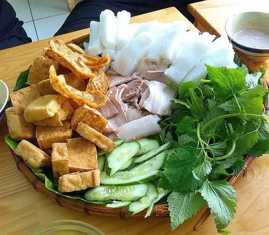 Bún Đậu 3 Anh Em Có Thực Sự Xứng Đáng Với Danh Hiệu 'quán Ăn Nổi Tiếng'?