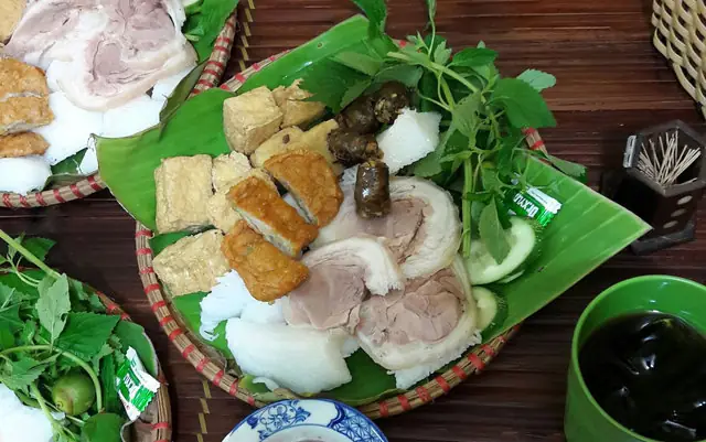 Bún Đậu Mẻt Cô Chinh Là Gì? Nguồn Gốc Và Đặc Điểm Nổi Bật Bún Đậu Mẻt Cô Chinh Là Gì? Nguồn Gốc Và Đặc Điểm Nổi Bật