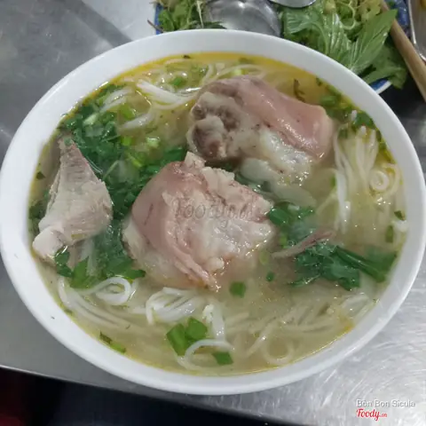 Bún Giò Heo Minh Quý: Review Chi Tiết Quán Ngon Gia Truyền 30 Năm Tại Hóc Môn