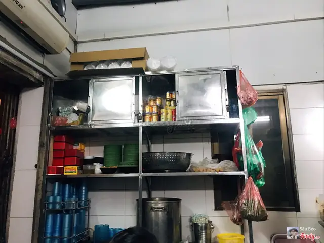 Review Chi Tiết Quán Bún Riêu Ngõ Đình Đại: Chất Lượng Thật Hay Chỉ 'hot' Một Thời?