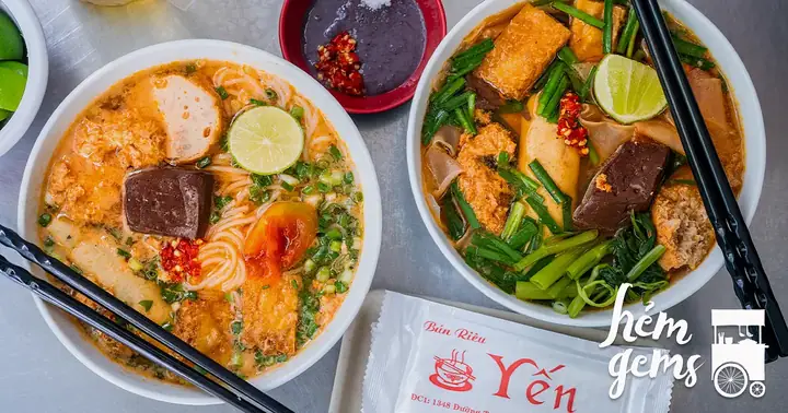 Bún Riêu Yến Trường Sa: Quán Ăn Sáng Đậm Hương Vị Sài Gòn
