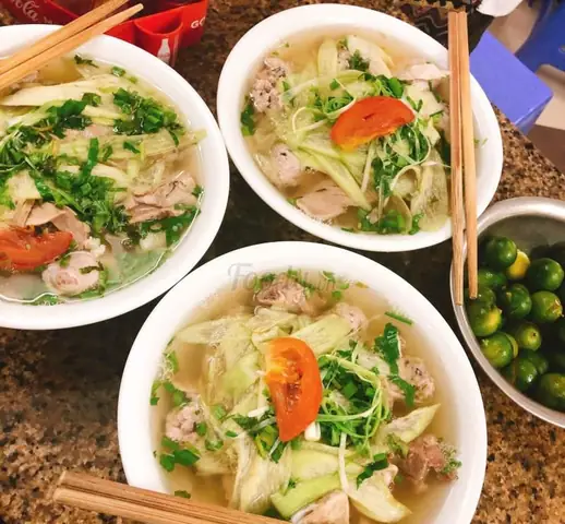 Đánh Giá Chi Tiết Quán Bún Sườn Chua Xã Đàn: Trải Nghiệm Thực Tế Và Phân Tích Toàn Diện