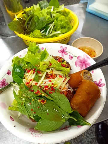 Đánh Giá Chi Tiết Quán Bún Thịt Nướng Hải Đăng Chấn Hưng