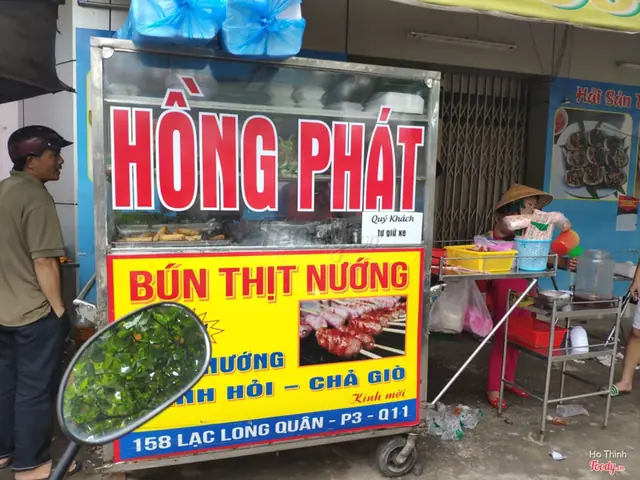 Bún Thịt Nướng Hồng Phát: Đánh Giá Chi Tiết Quán Gia Truyền Ở Quận 11
