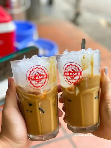 Review Chi Tiết Cà Phê Cốt Dừa Cô Hạnh Hải Phòng: Điểm Đến Không Thể Bỏ Quê