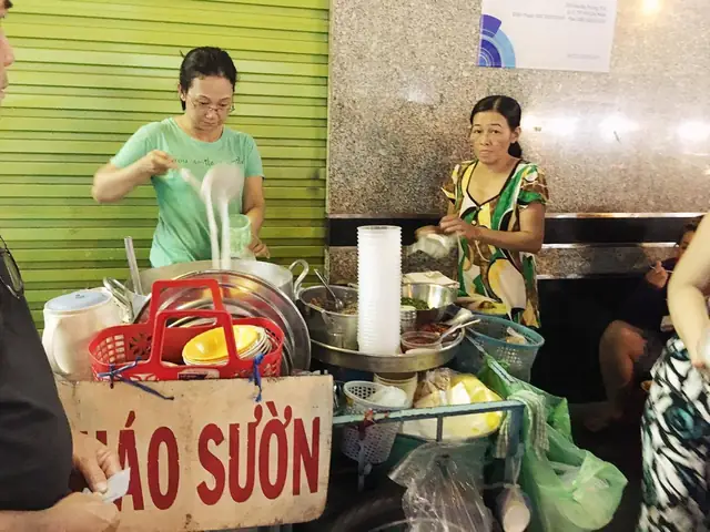 Cháo Sườn Chợ Tân Định: Món Ăn Đặc Trưng Của Người Sài Gòn