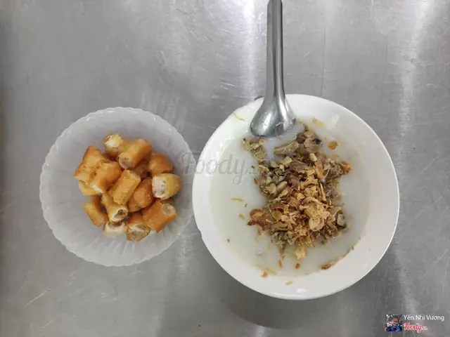 Cháo Trai Trần Xuân Soạn: Review Chi Tiết Quán Ăn Nổi Tiếng Ở Hà Nội