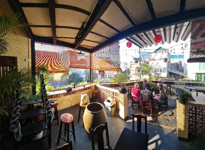 Chè 4 Mùa Hàng Cân: Đánh Giá Chi Tiết Về Quán Chè Truyền Thống Ở Phố Cổ Hà Nội