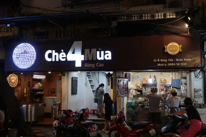 Chè 4 Mùa Hàng Cân: Đánh Giá Chi Tiết Về Quán Chè Truyền Thống Ở Phố Cổ Hà Nội