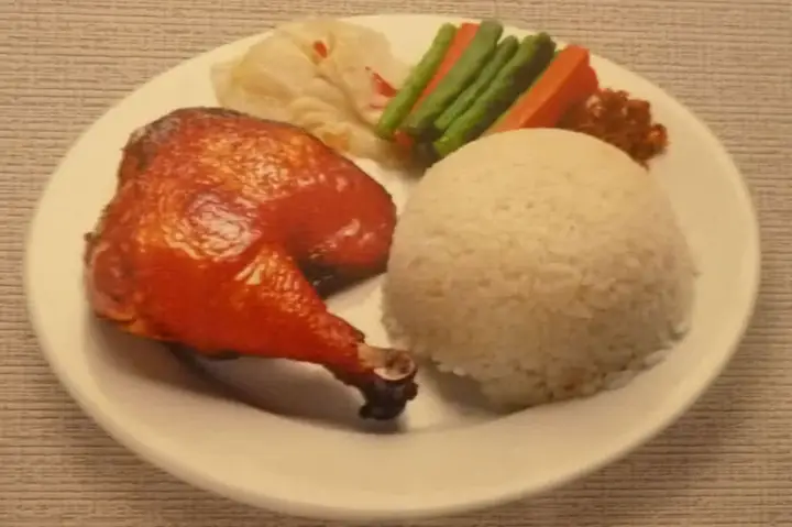 Review Cơm Gà 123 Phố Huế: Quán Cơm Gà Nổi Tiếng Hà Nội Từ 1994 Review Cơm Gà 123 Phố Huế: Quán Cơm Gà Nổi Tiếng Hà Nội Từ 1994