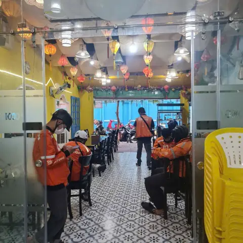 Cơm Gà Nam Chợ Mới: Đánh Giá Toàn Diện Về Hương Vị Dân Dã Cơm Gà Nam Chợ Mới: Đánh Giá Toàn Diện Về Hương Vị Dân Dã