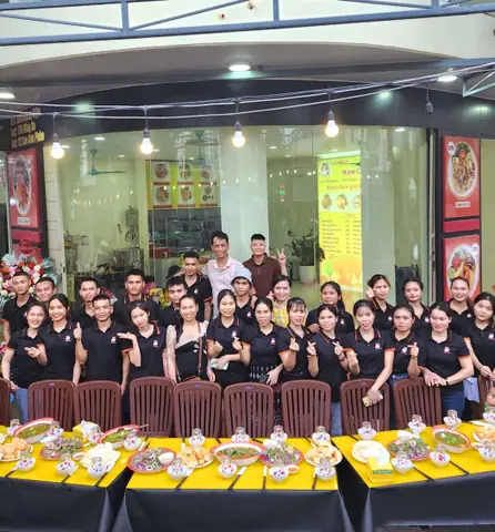 Cơm Gà Nam Chợ Mới: Đánh Giá Toàn Diện Về Hương Vị Dân Dã Cơm Gà Nam Chợ Mới: Đánh Giá Toàn Diện Về Hương Vị Dân Dã