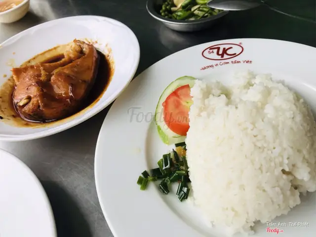 Đánh Giá Chi Tiết Quán Cơm Tấm Thuận Kiều - Út Tịch: Trải Nghiệm Thực Tế Và Phân Tích Chuyên Sâu