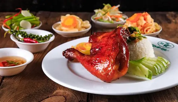 Đánh Giá Chi Tiết Quán Cơm Tấm Thuận Kiều - Út Tịch: Trải Nghiệm Thực Tế Và Phân Tích Chuyên Sâu