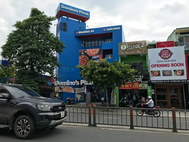 Domino's Pizza Phan Văn Trị Review: Trải Nghiệm Thực Tế Có Đáng Thử?