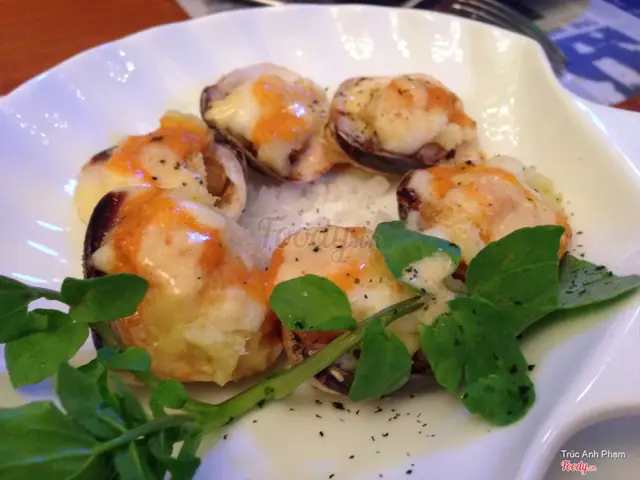 Đánh Gá Chi Tiết Nhà Hàng Gà Nướng Pháp L’etoile Huỳnh Thúc Kháng