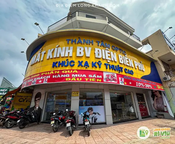 Gà Nướng Thanh Tâm Quán: Đánh Giá Chi Tiết Về Hương Vị Và Trải Nghiệm Tổng Thể