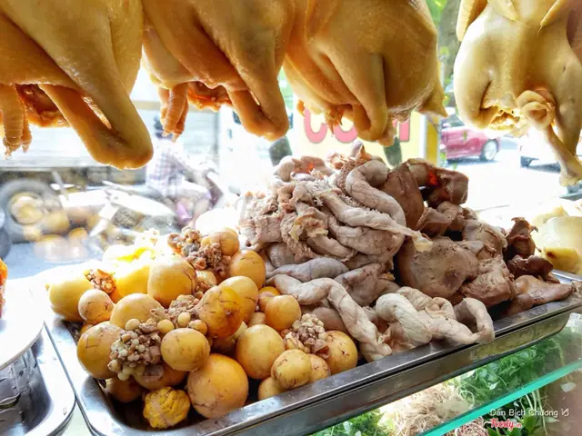 Gà Ta: Tổng Tất Cả Kiến Thức Từ Đặc Điểm Đến Các Món Ăn Ngon