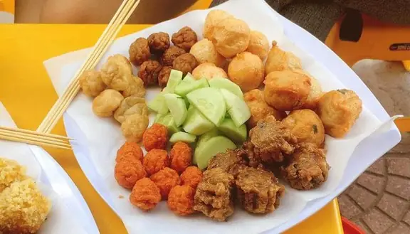 Gạo Gạo Cá Viên Chiên: Địa Chỉ Ăn Vặt Quen Thuộc Ở Phú Nhuận