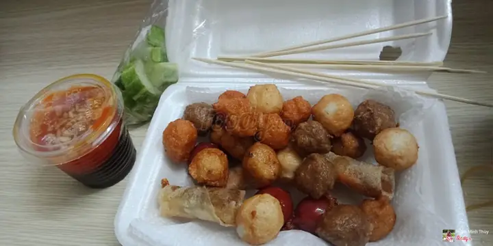 Gạo Gạo Cá Viên Chiên: Địa Chỉ Ăn Vặt Quen Thuộc Ở Phú Nhuận