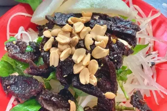 Gỏi Bò Khô Hàn Thuyên: Đánh Giá Chi Tiết Quán Hưng Thịnh Nha Trang