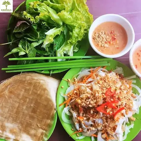 Gỏi Cá Mai Nha Trang: Đặc Sản Hấp Dẫn Từ Quán Cô Hằng