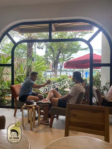 Review Highland Coffee 517 Trần Hưng Đạo: Quán Cà Phê View Cá Chép Hoá Rồng Đỉnh Cao Đón Đón Lượng Khách Khủng Review Highland Coffee 517 Trần Hưng Đạo: Quán Cà Phê View Cá Chép Hoá Rồng Đỉnh Cao Đón Đón Lượng Khách Khủng