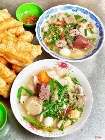 Hoành Thánh Lá Cô Tám: Quán Ăn Đậm Chất Truyền Thống Ở Quận 3 Hoành Thánh Lá Cô Tám: Quán Ăn Đậm Chất Truyền Thống Ở Quận 3