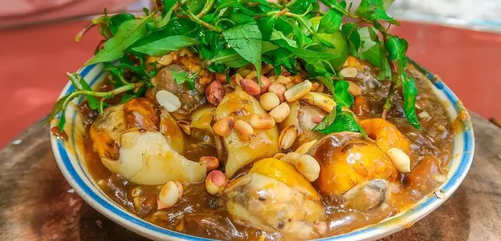 Đánh Giá Chi Tiết Quán Hột Vịt Lộn Trung Hiếu: Thử Thách Vị Giác Hay Chỉ Là "cơn Sốt"?