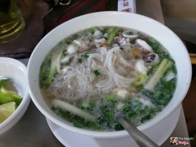 Hủ Tíu Mực: Món Ăn Đặc Trưng Sài Gòn Và Những Quán Ngon Không Thể Bỏ Quên