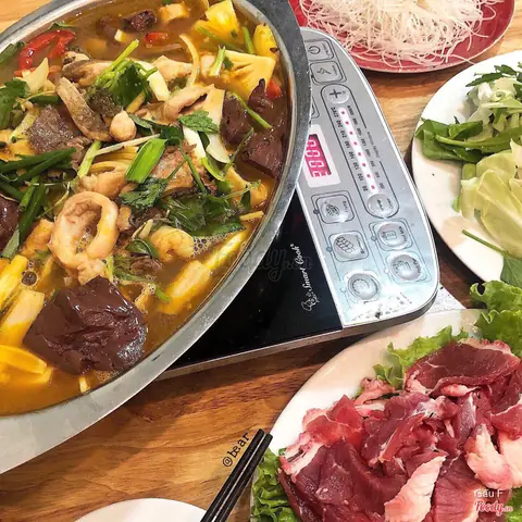 Lẩu Lòng Bò Hoàng Ngân: Trải Nghiệm Thực Tế & Đánh Giá Chi Tiết Lẩu Lòng Bò Hoàng Ngân: Trải Nghiệm Thực Tế & Đánh Giá Chi Tiết