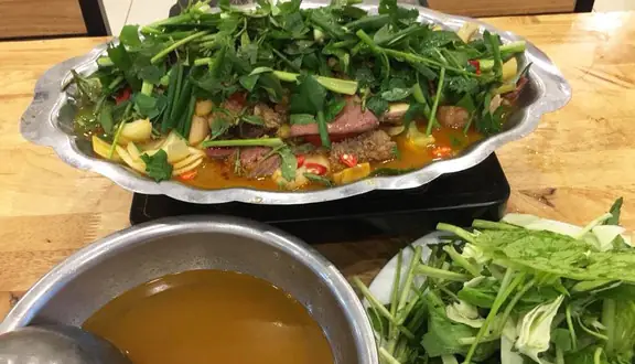 Lẩu Lòng Bò Hoàng Ngân: Trải Nghiệm Thực Tế & Đánh Giá Chi Tiết Lẩu Lòng Bò Hoàng Ngân: Trải Nghiệm Thực Tế & Đánh Giá Chi Tiết