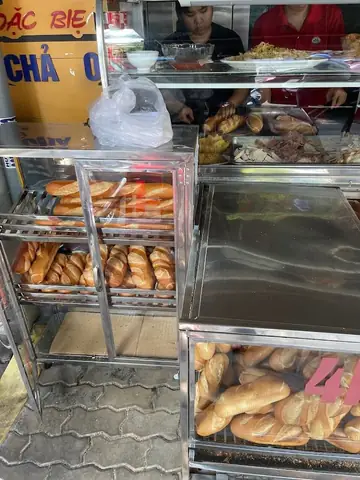 Đánh Giá Lò Bánh Mì Lương Phan: Trải Nghiệm Thực Tế Và Phân Tích Khách Quan