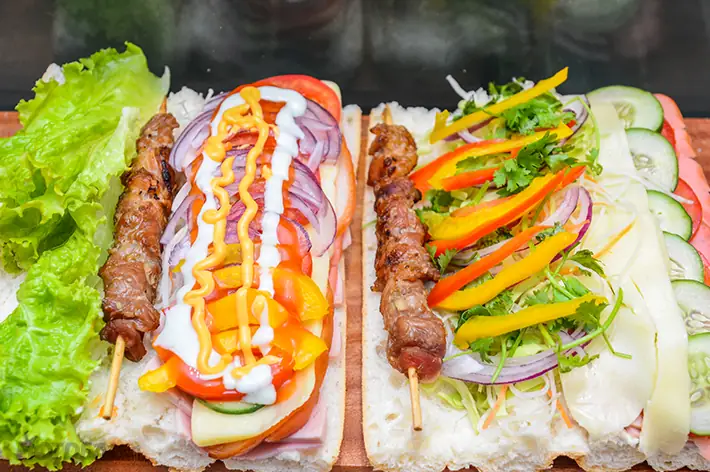 Đánh Giá Lò Bánh Mì Lương Phan: Trải Nghiệm Thực Tế Và Phân Tích Khách Quan