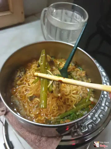 Review Mì Ốc Hến Dì Lan: Trải Nghiệm Thực Tế Và Đánh Giá Khách Quan Review Mì Ốc Hến Dì Lan: Trải Nghiệm Thực Tế Và Đánh Giá Khách Quan